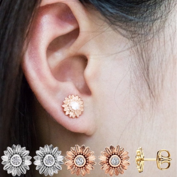 BOGO! Sunflower Stud Earrings Gold Rhinestone - Picture 4 of 8
